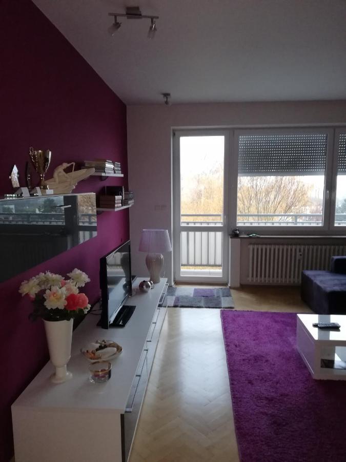 Plne Vybaveny Apartman Polni 1299 Appartement Kojetín Buitenkant foto